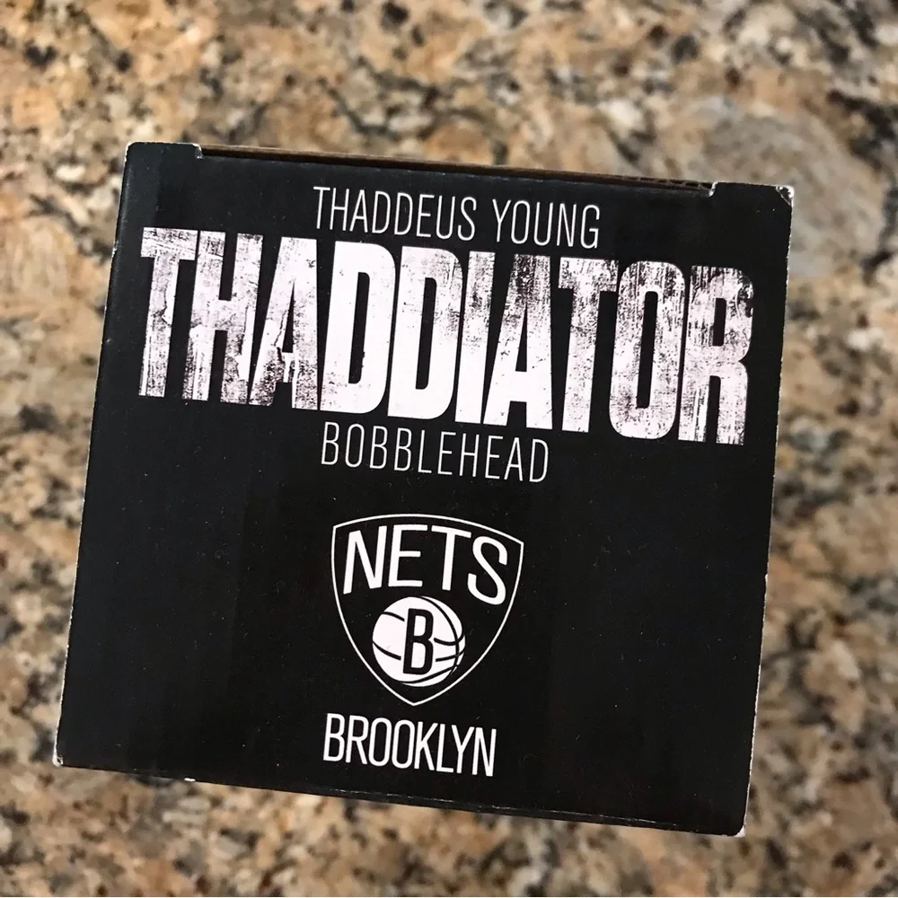🏀Thaddeus Young Bobblehead - Picture 2 of 7